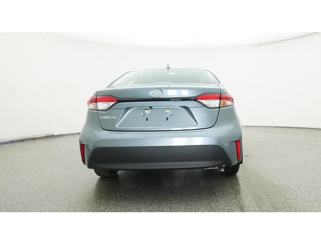 Used 2025 Toyota Corolla LE FWD image 28