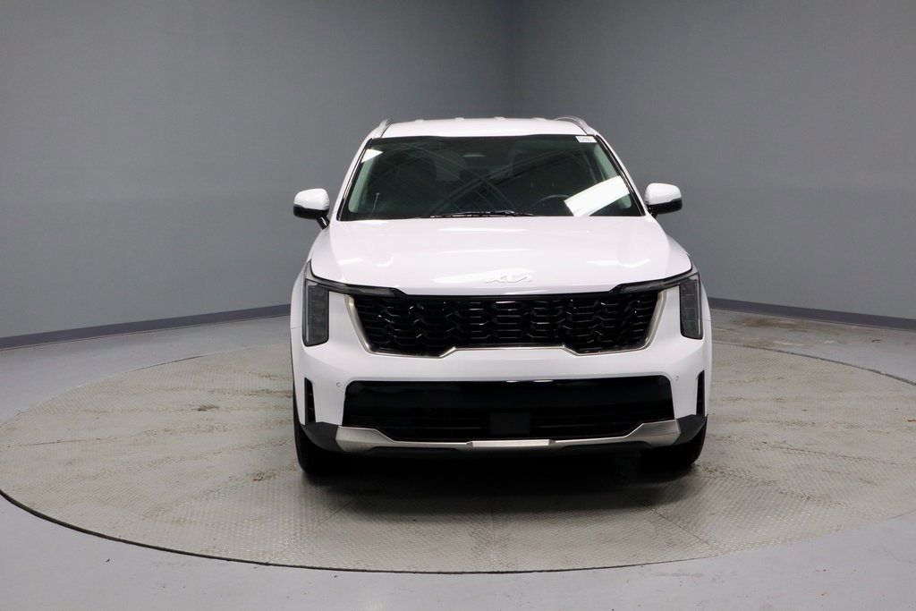 Used 2024 Kia Sorento S image 8