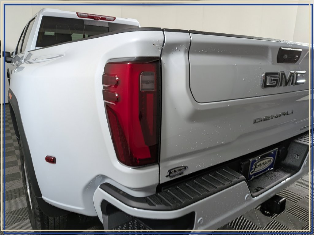 New 2026 GMC Sierra 3500 Denali Ultimate AWD/4WD image 10
