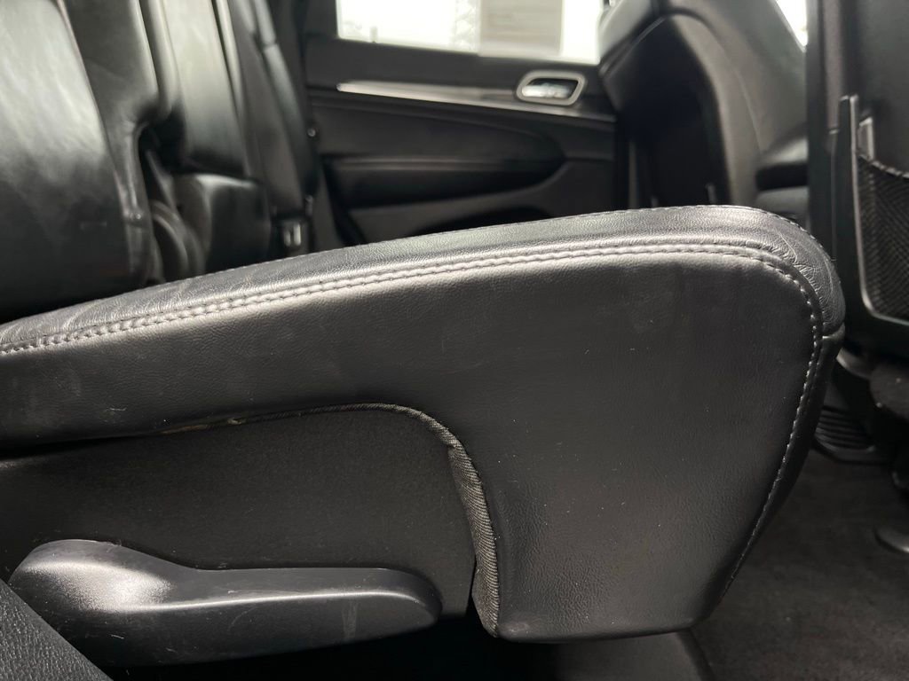 Used 2018 Jeep Grand Cherokee Limited image 34