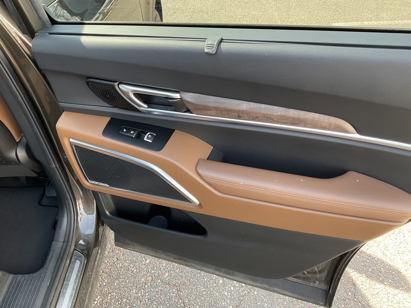 Used 2021 Kia Telluride SX w/ SX Prestige Package image 29