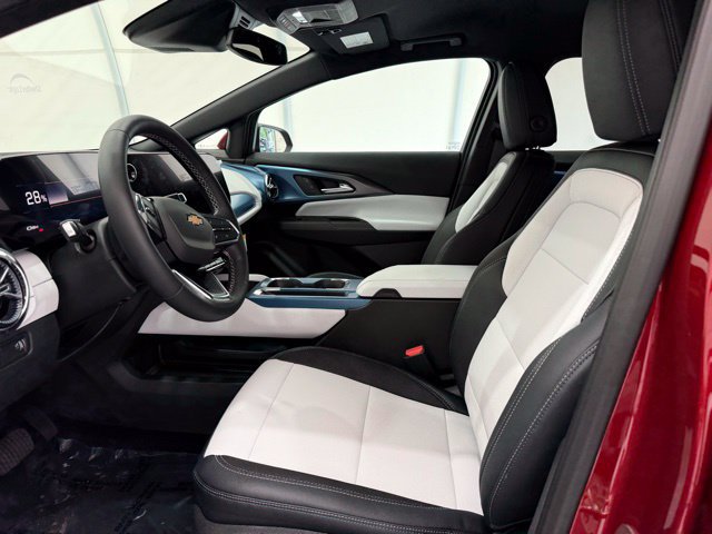 New 2026 Chevrolet Equinox EV LT AWD/4WD image 13