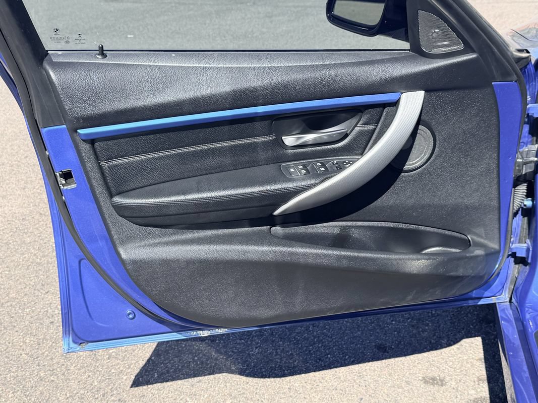 Used 2016 BMW 330e RWD image 8