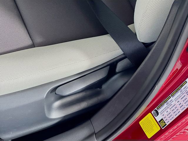 Used 2025 Toyota Corolla LE image 12