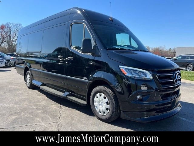 Used 2023 Mercedes-Benz Sprinter 3500 image 1