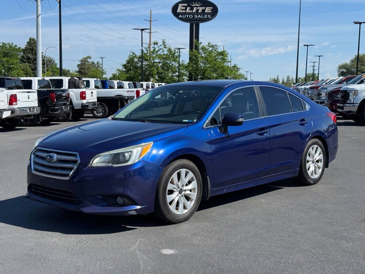 Used 2017 Subaru Legacy 2.5i Premium AWD/4WD image 3