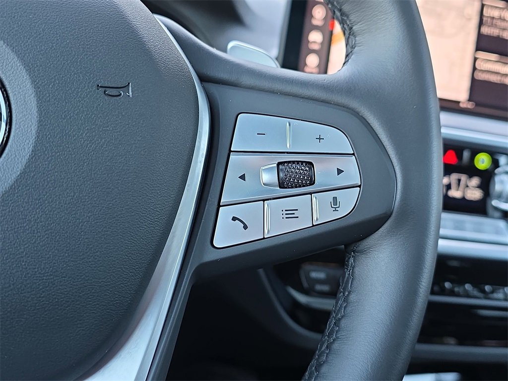 Used 2024 BMW X4 xDrive30i w/ Parking Assistance Package image 21