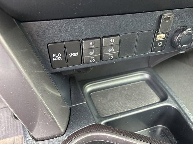 Used 2016 Toyota RAV4 SE AWD/4WD image 23