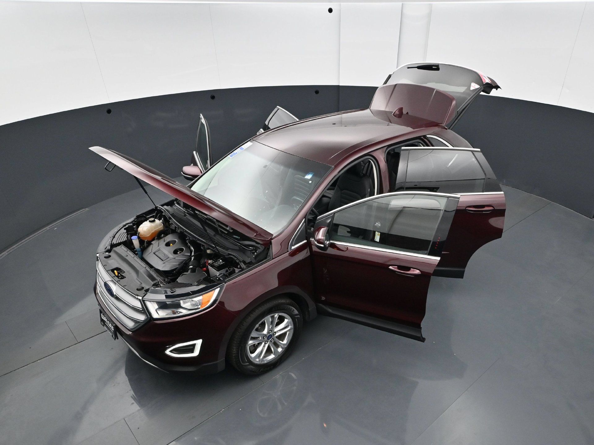 Used 2018 Ford Edge SEL w/ Equipment Group 201A AWD/4WD image 40