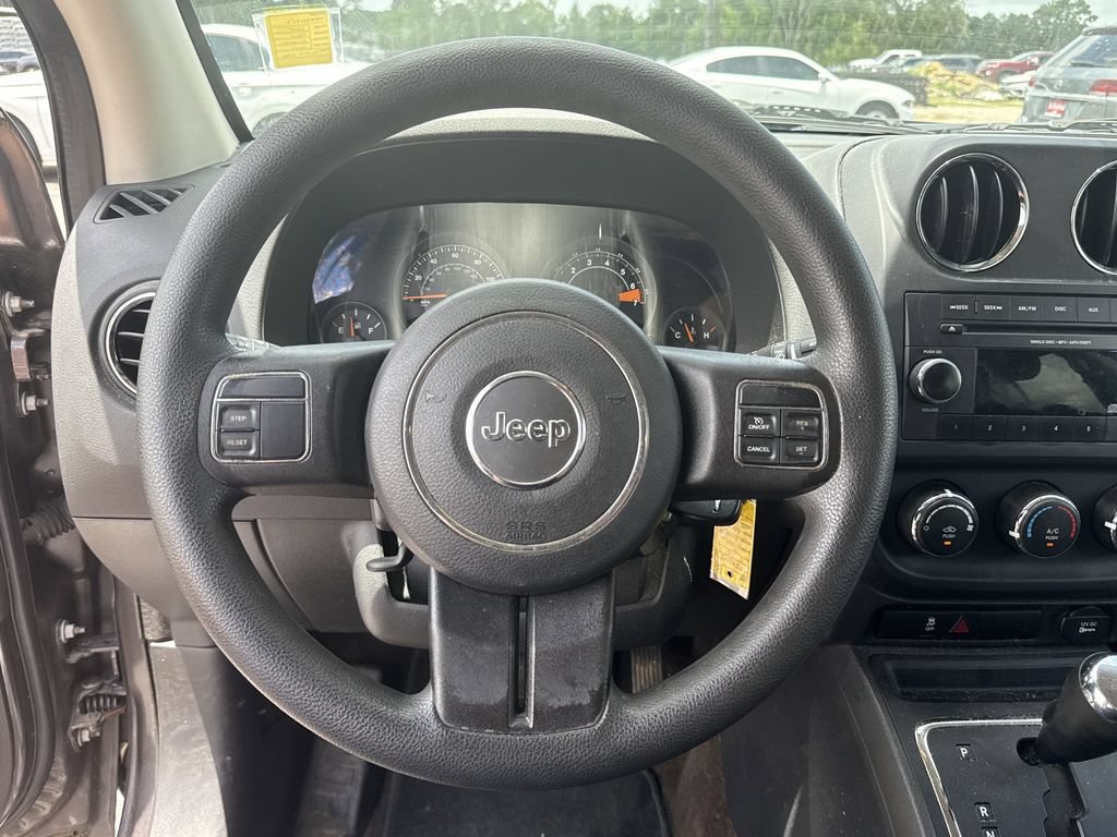 Used 2015 Jeep Compass Sport w/ Power Value Group AWD/4WD image 12