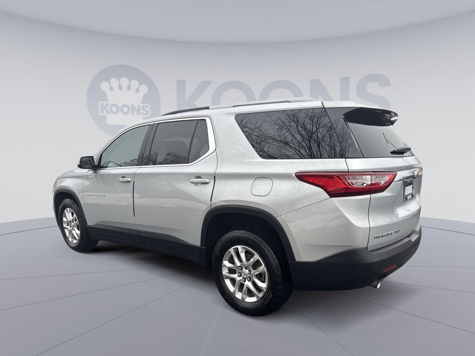 Used 2018 Chevrolet Traverse LT w/ LPO, Cargo Package image 4