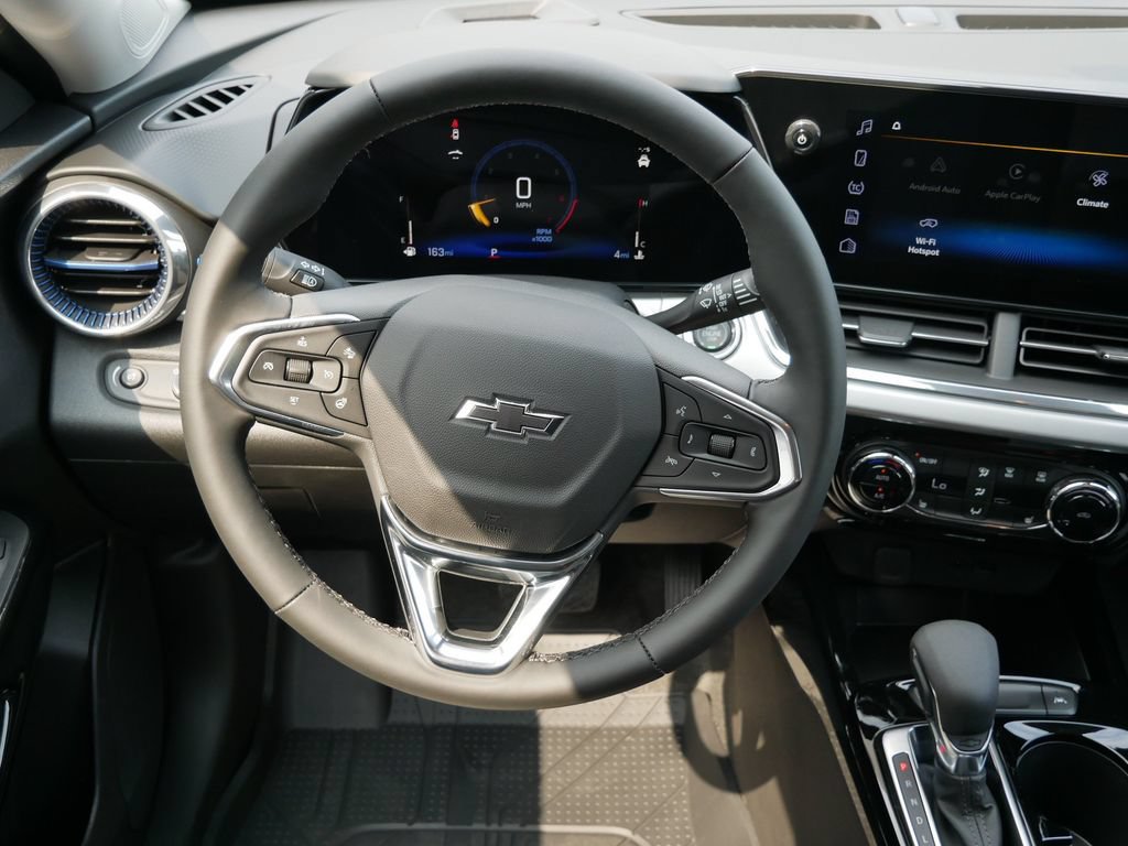 New 2026 Chevrolet Trax LT w/ Driver Confidence Package FWD image 19