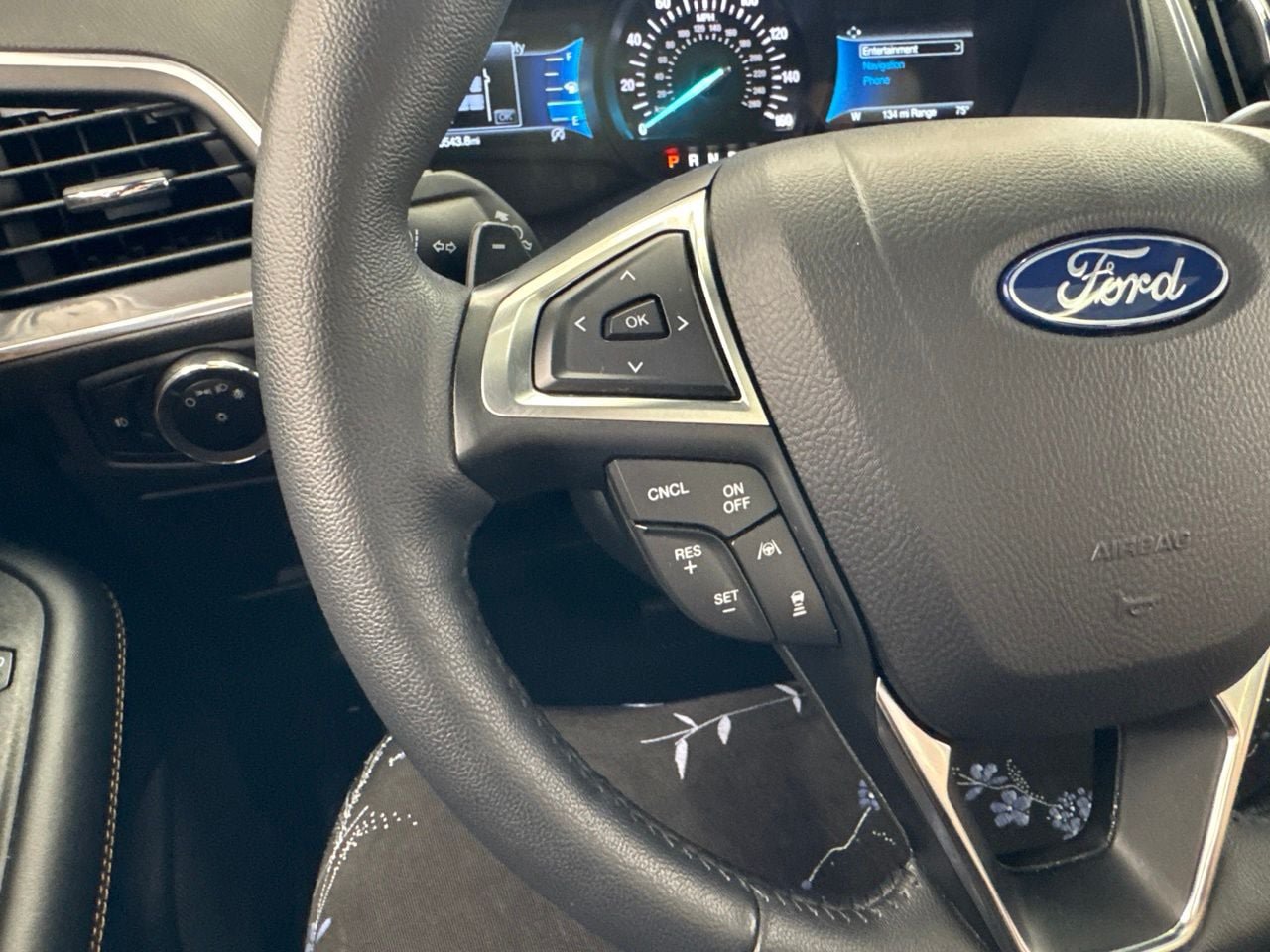 Used 2024 Ford Edge Titanium w/ Titanium Elite Package AWD/4WD image 20