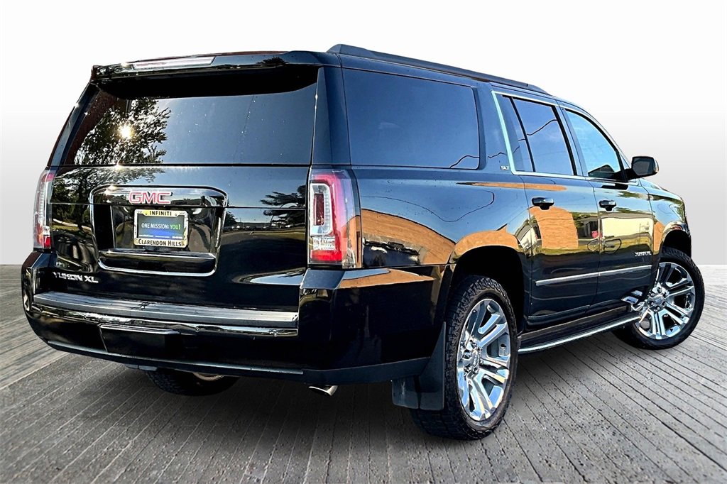 Used 2018 GMC Yukon XL SLT w/ Premium Edition image 9