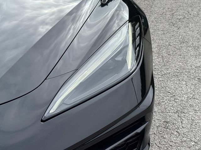 Used 2023 Chevrolet Corvette Stingray Coupe w/ Z51 Performance Package RWD image 10