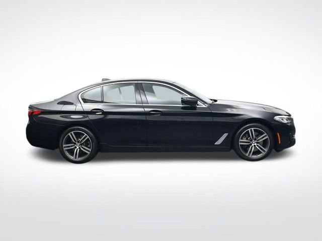 Used 2022 BMW 530i xDrive w/ Convenience Package image 3