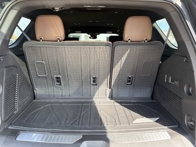 Used 2024 Chevrolet Tahoe High Country w/ Advanced Technology Package AWD/4WD image 10