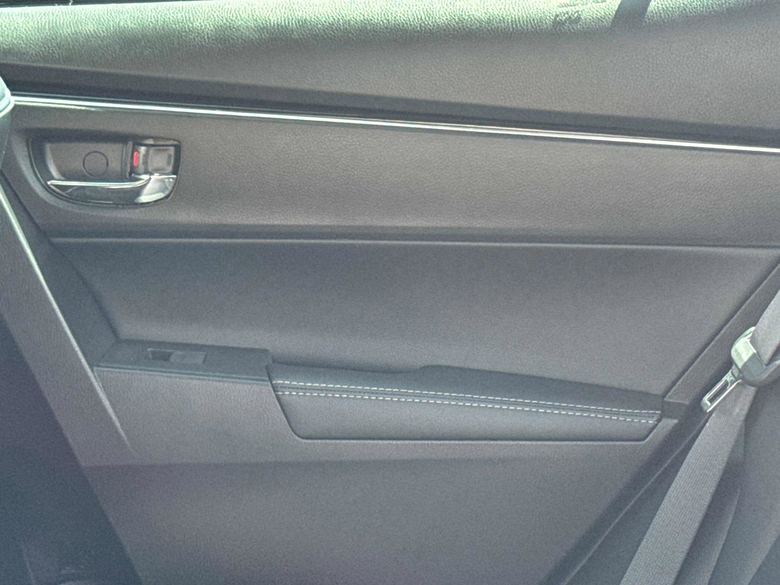 Used 2019 Toyota Corolla XLE image 14