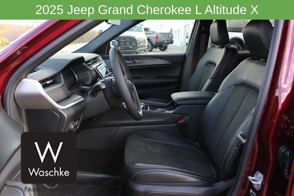 New 2025 Jeep Grand Cherokee L Altitude image 12