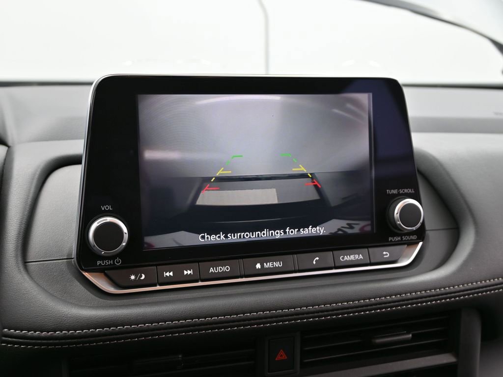 Used 2024 Nissan Rogue S image 22