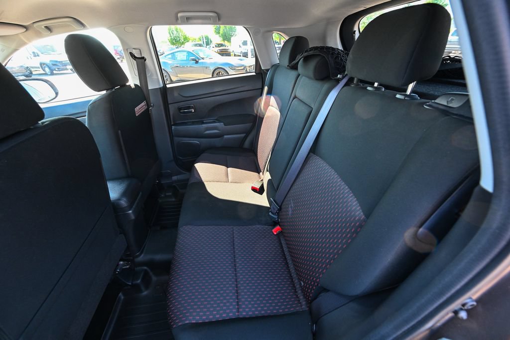 Used 2018 Mitsubishi Outlander Sport LE FWD image 21