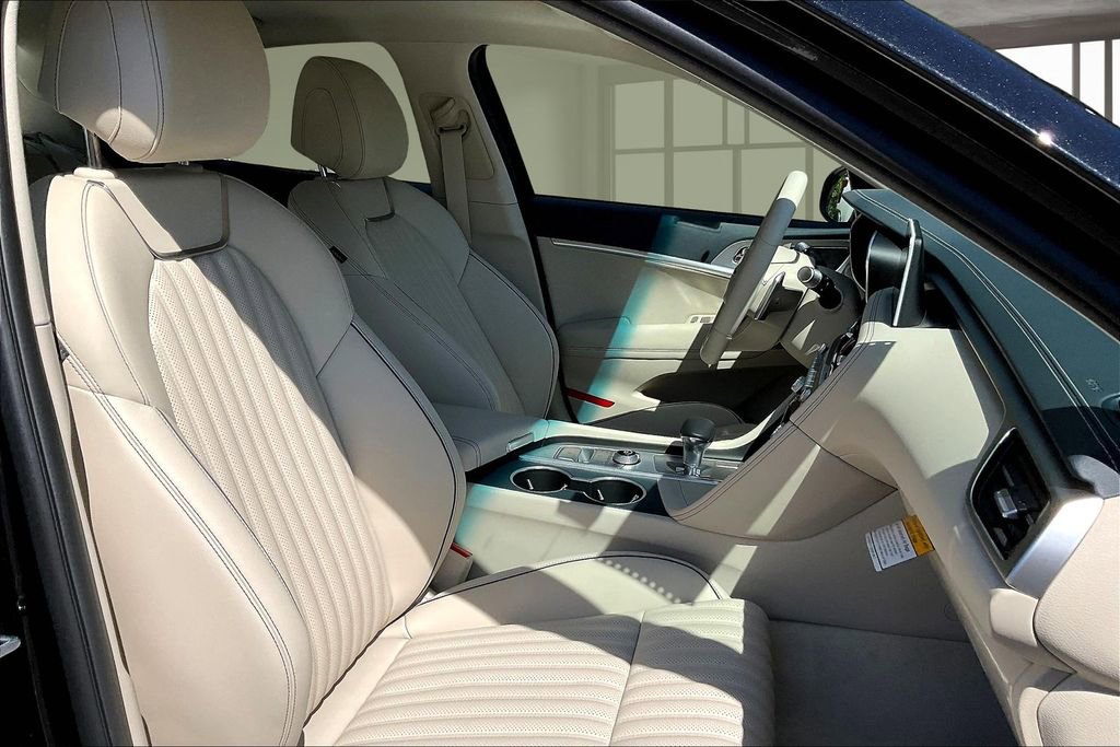 New 2026 Genesis G70 2.5T Prestige image 9