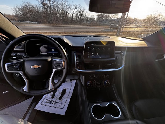 Used 2023 Chevrolet Tahoe LT w/ Luxury Package image 15