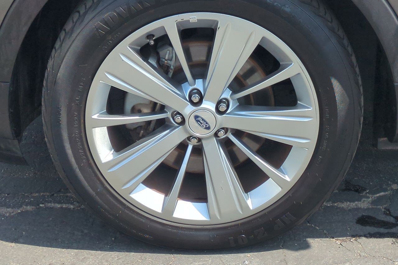 Used 2019 Ford Explorer Limited w/ Class III Trailer Tow Package FWD image 27