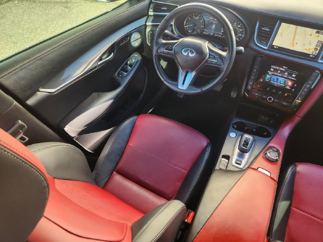 Used 2025 INFINITI QX50 Sport AWD/4WD image 12