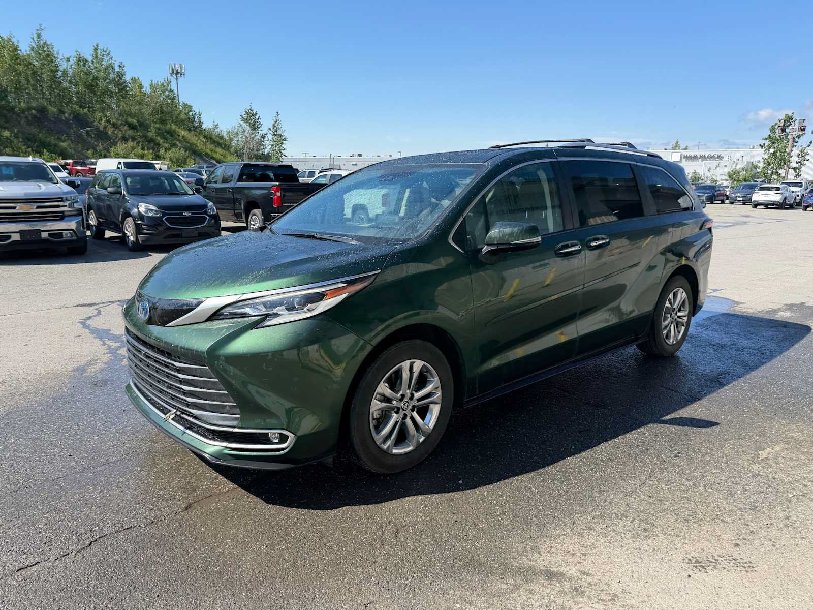 Used 2023 Toyota Sienna Platinum