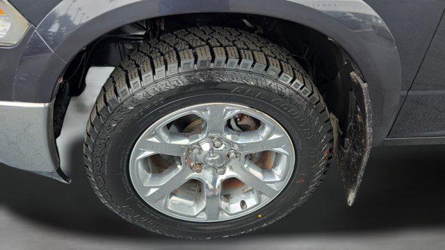 Used 2017 RAM 1500 Laramie AWD/4WD image 25