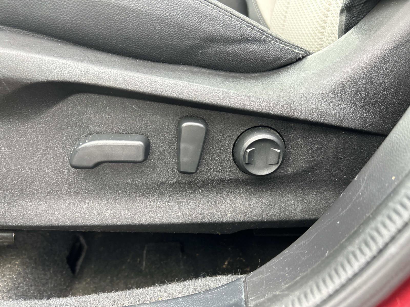 Used 2019 Subaru Forester Premium w/ All-Weather Package image 17