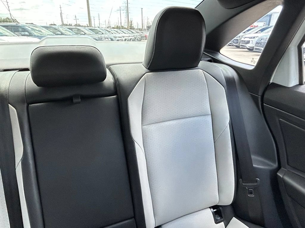 Used 2019 Volkswagen Jetta R-Line w/ R-Line Cold Weather Package FWD image 14