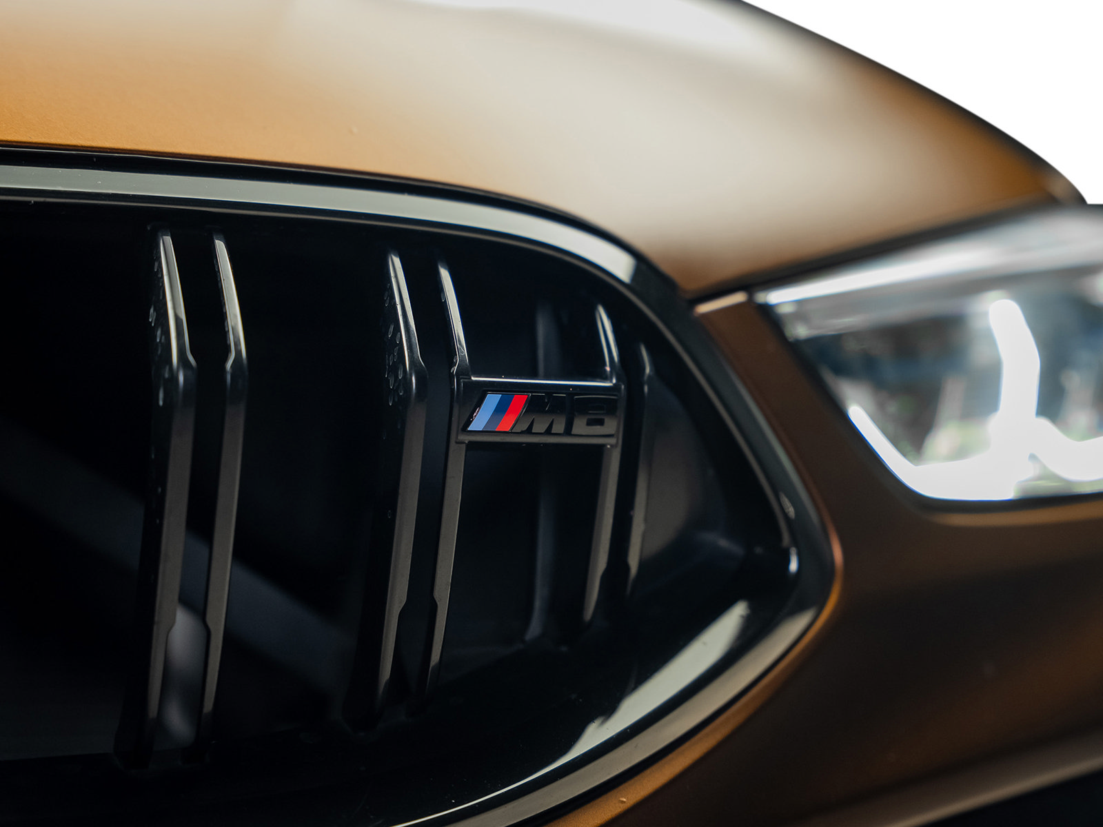 Used 2020 BMW M8 Convertible w/ M Driver's Package AWD/4WD image 7