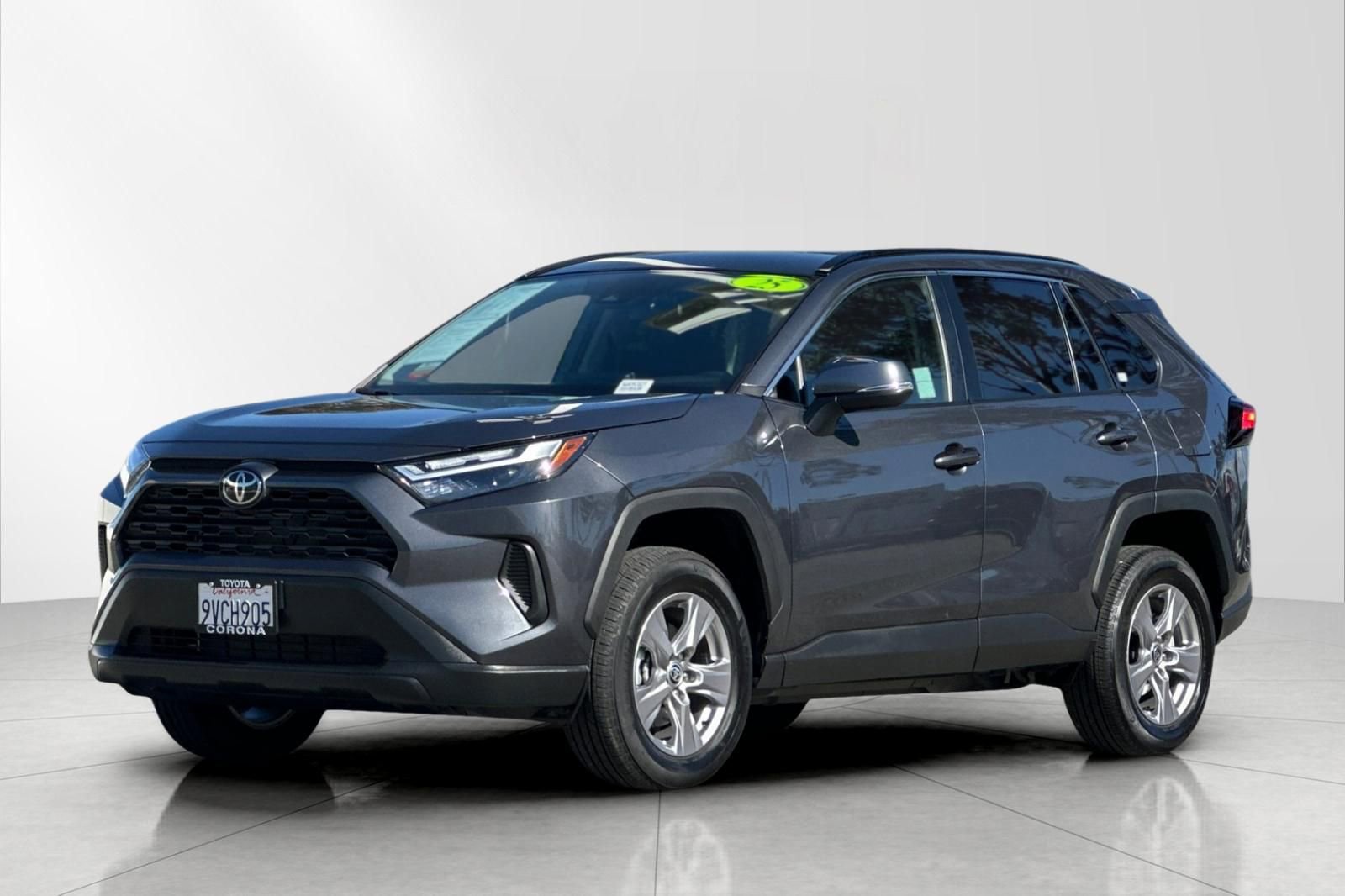 Used 2025 Toyota RAV4 XLE image 8