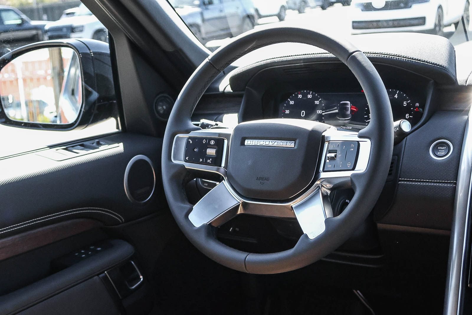 New 2026 Land Rover Discovery Dynamic SE AWD/4WD image 26