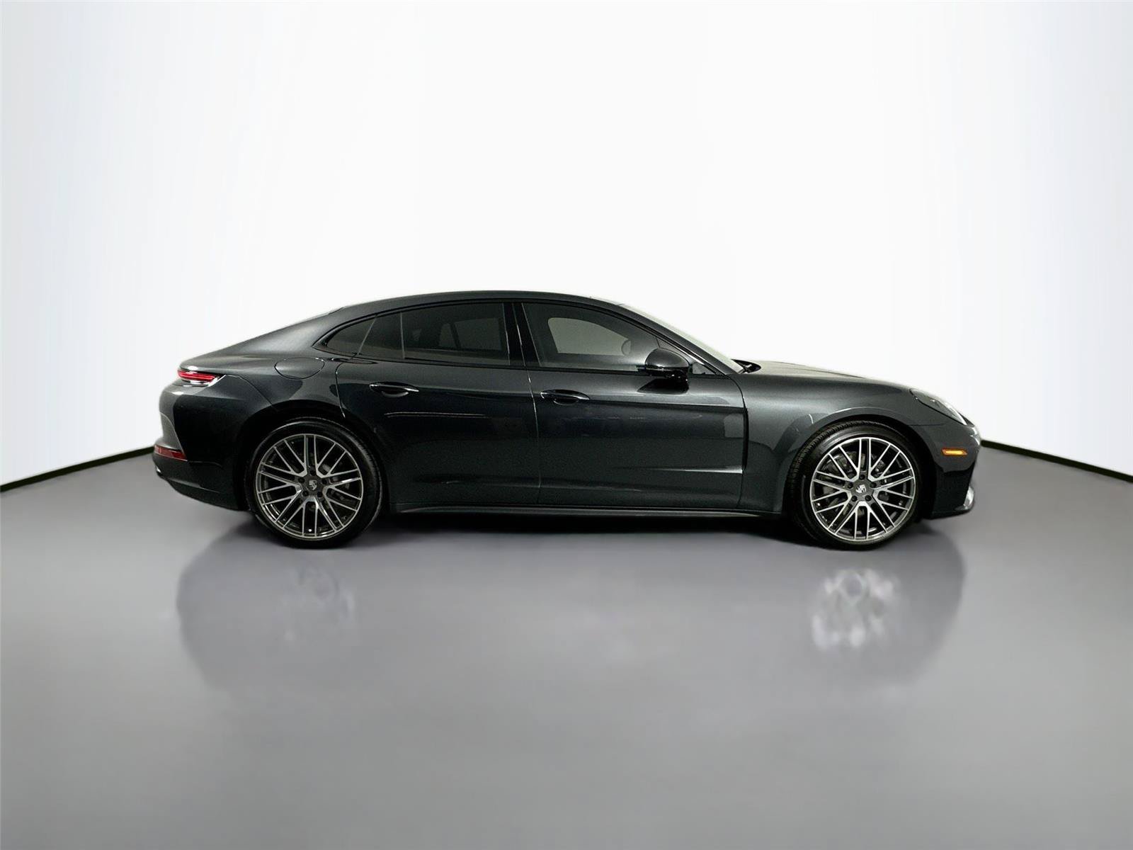 Certified 2024 Porsche Panamera image 8