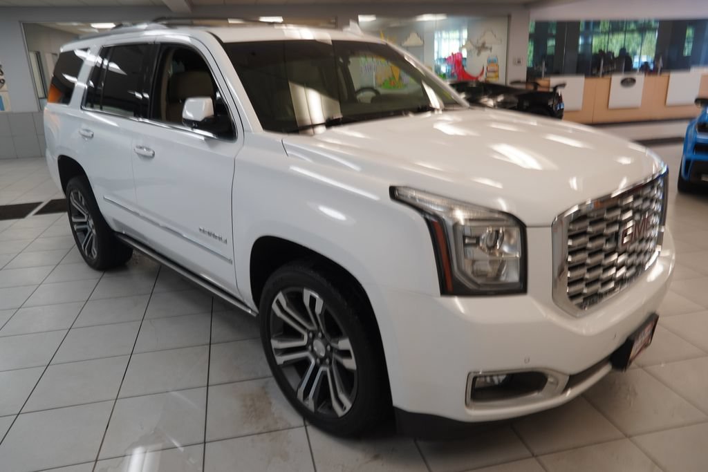 Certified 2018 GMC Yukon Denali w/ Open Road Package AWD/4WD image 15