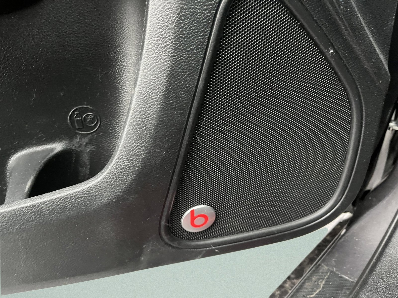 Used 2016 Chrysler 300 S image 16