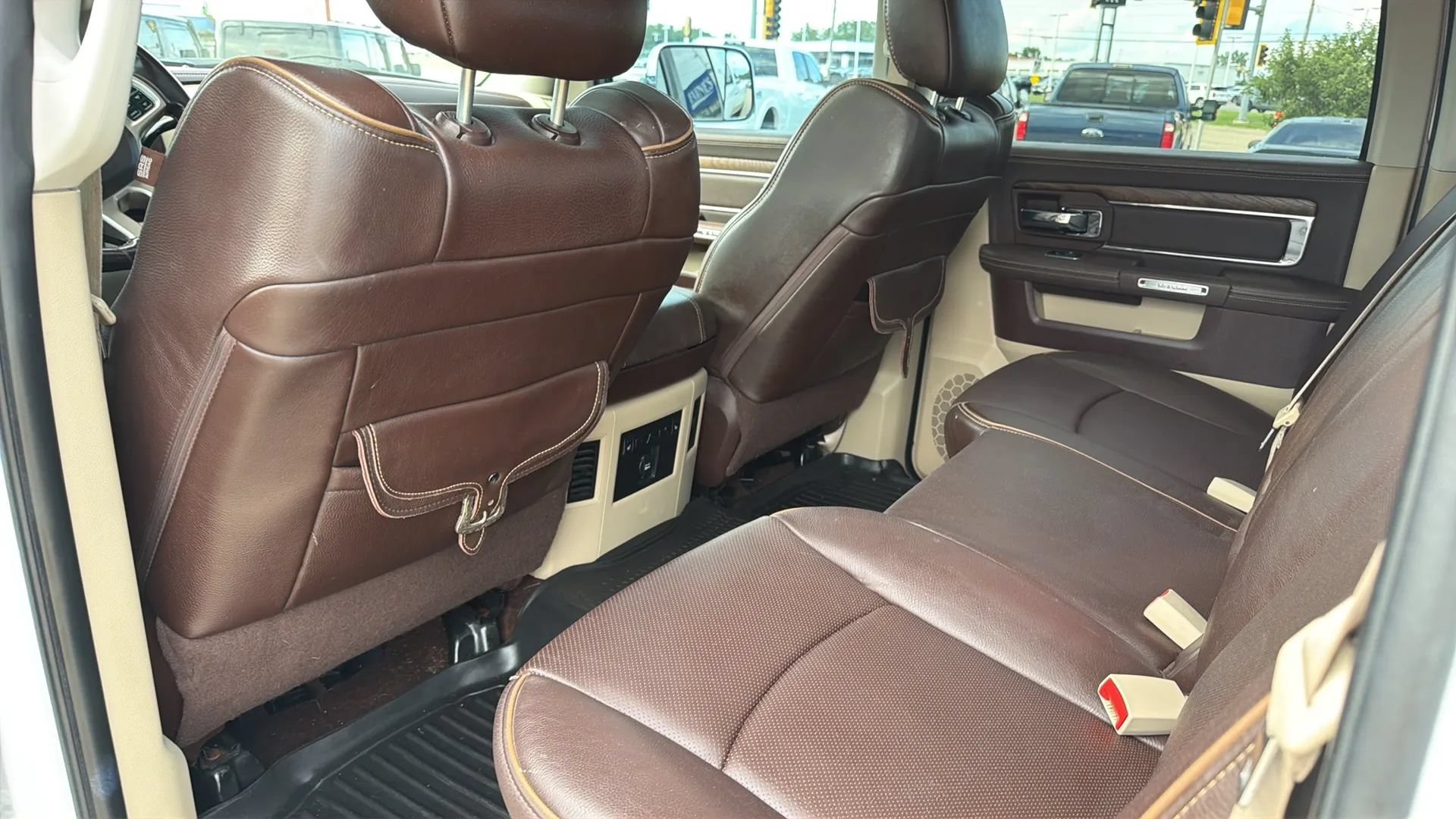 Used 2015 RAM 3500 Laramie Longhorn w/ Convenience Group AWD/4WD image 52