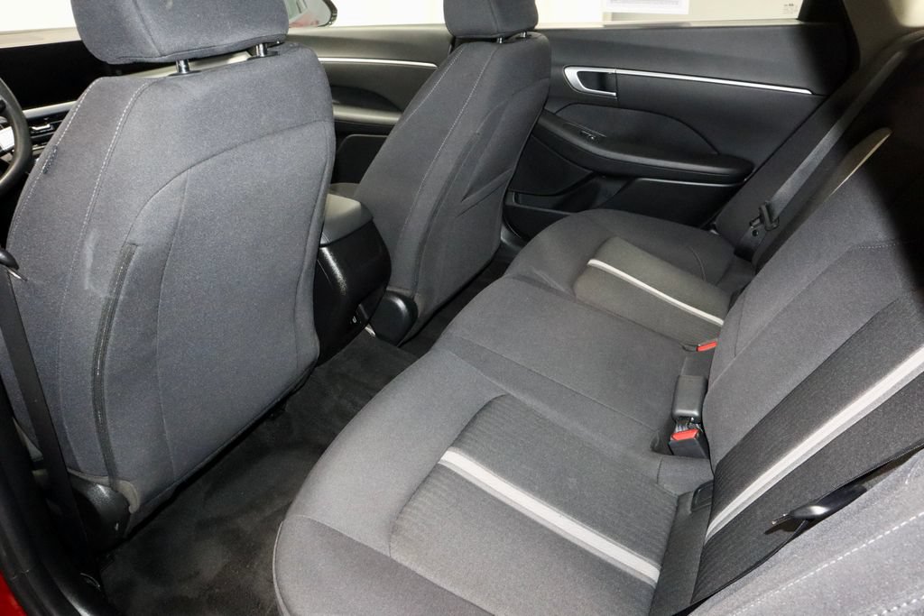 Used 2025 Hyundai Sonata SEL FWD image 21