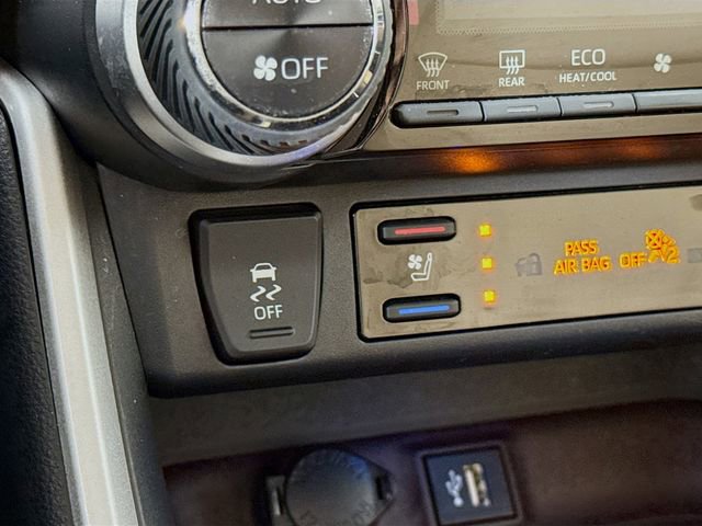 Used 2023 Toyota RAV4 Limited image 21