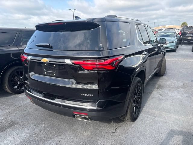 Used 2023 Chevrolet Traverse Premier FWD image 7