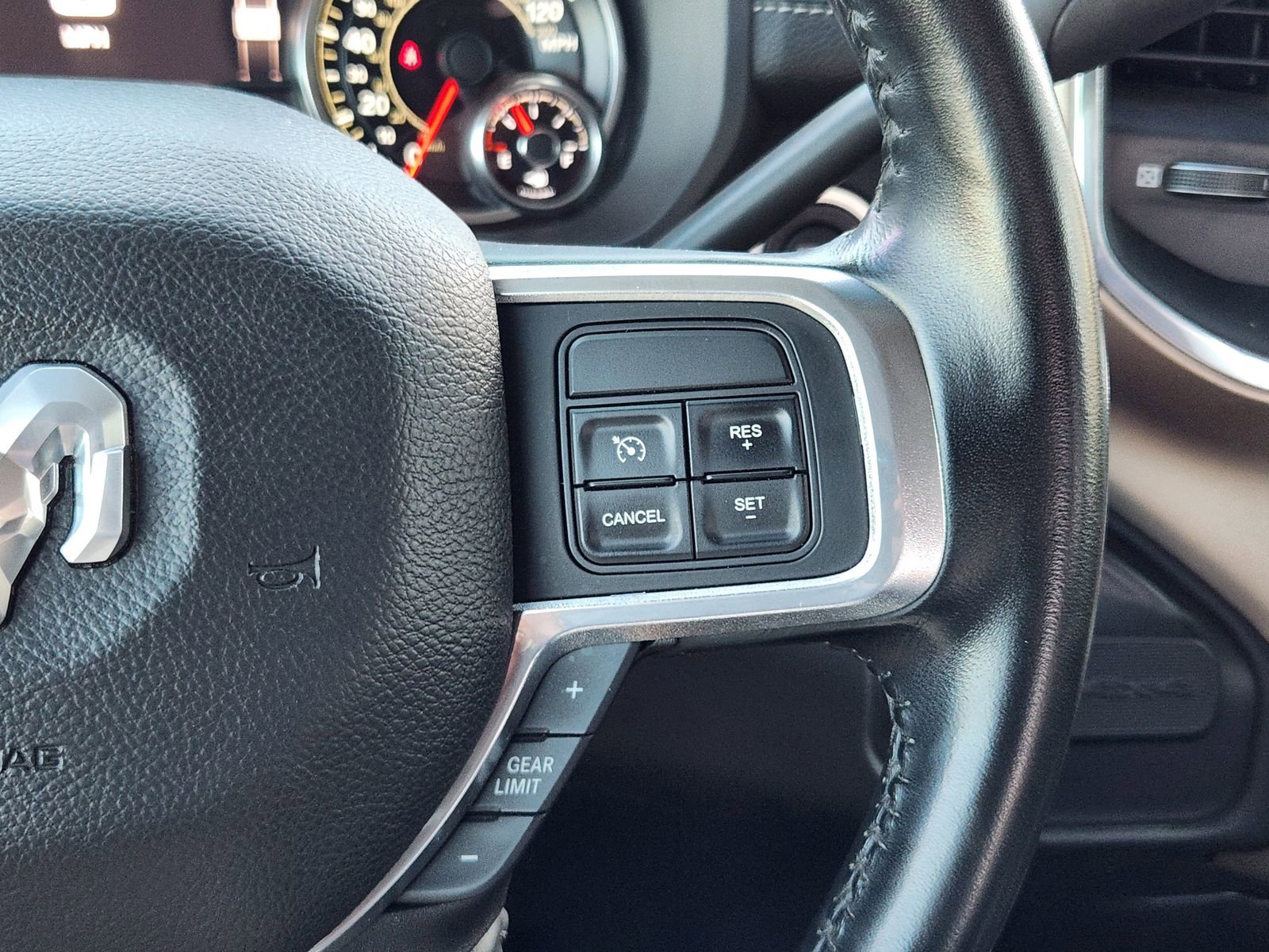 Used 2022 RAM 3500 Laramie image 32