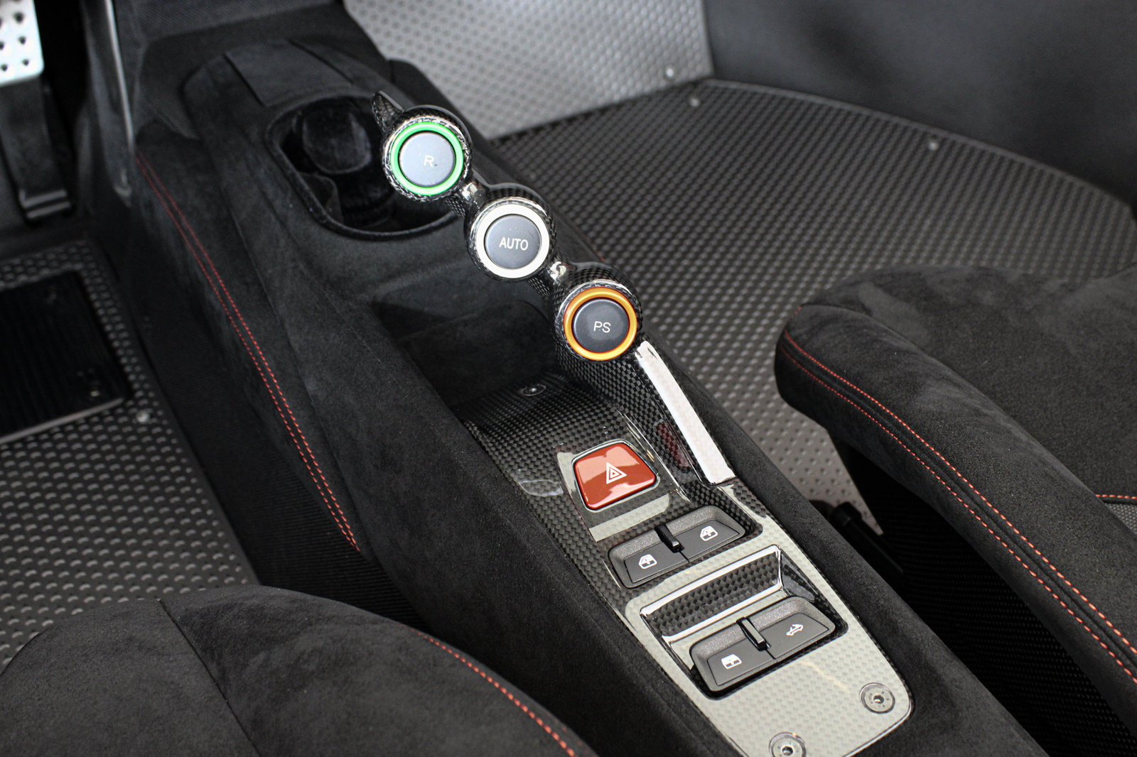 Certified 2019 Ferrari 488 Pista Spider RWD image 44