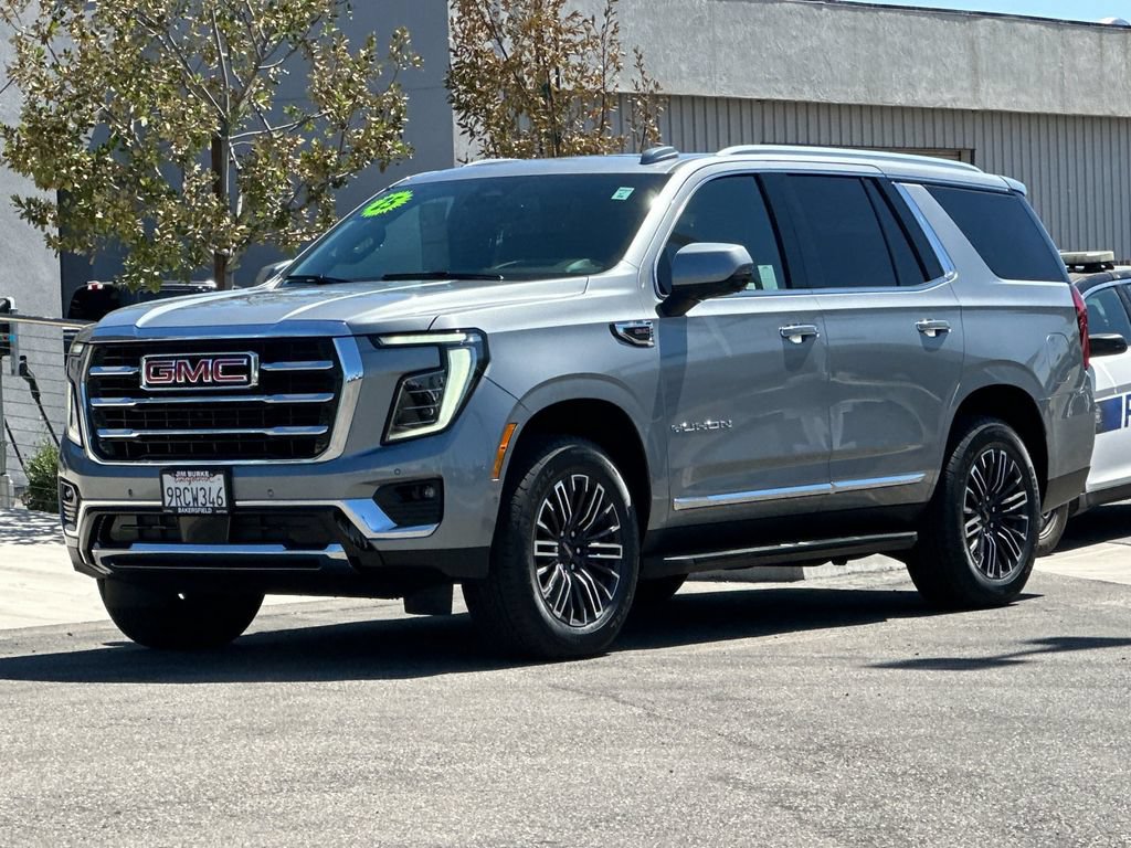 Used 2025 GMC Yukon Elevation w/ Elevation Premium Package AWD/4WD image 7