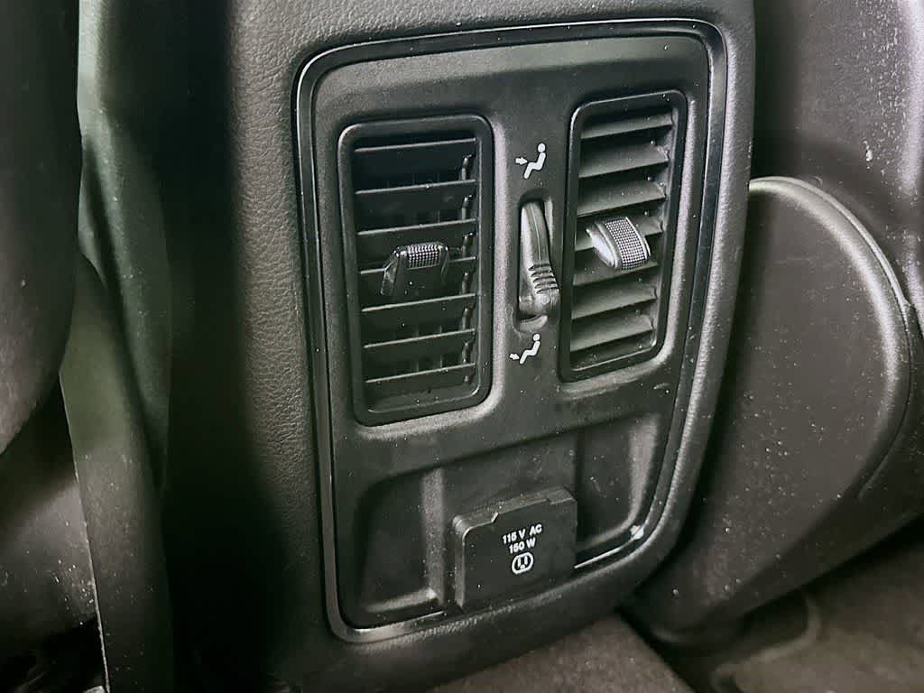 Used 2019 Jeep Grand Cherokee Altitude RWD image 12