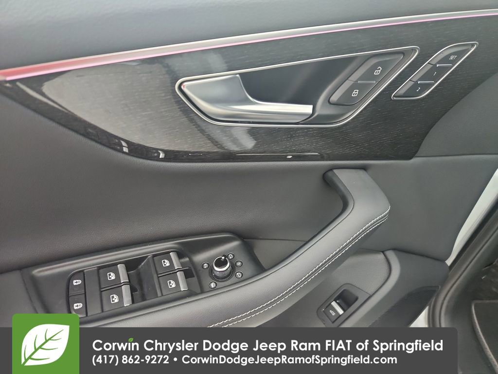 Used 2025 Audi Q7 3.0T Premium Plus image 21