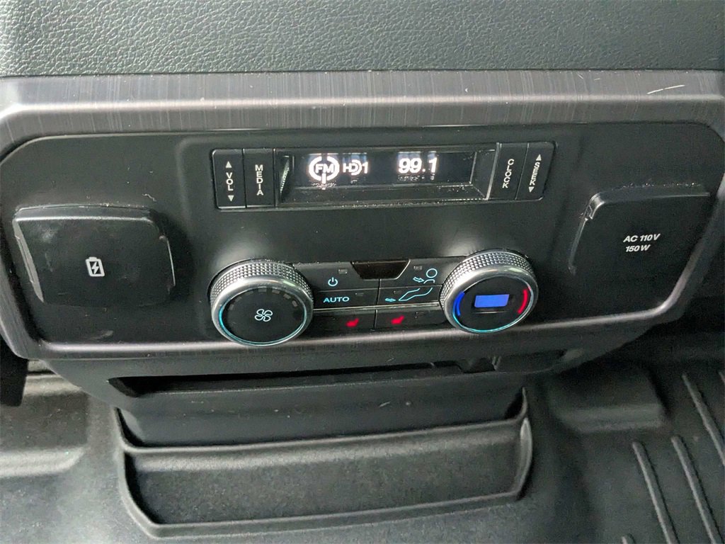 Used 2022 Ford Expedition Platinum image 14