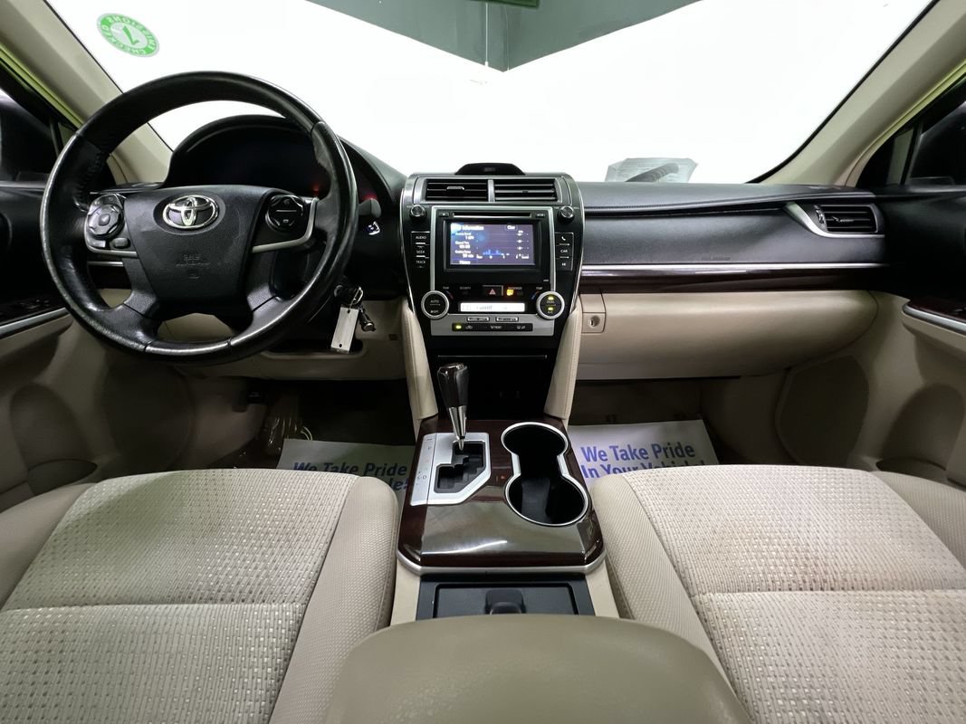 Used 2013 Toyota Camry XLE FWD image 18
